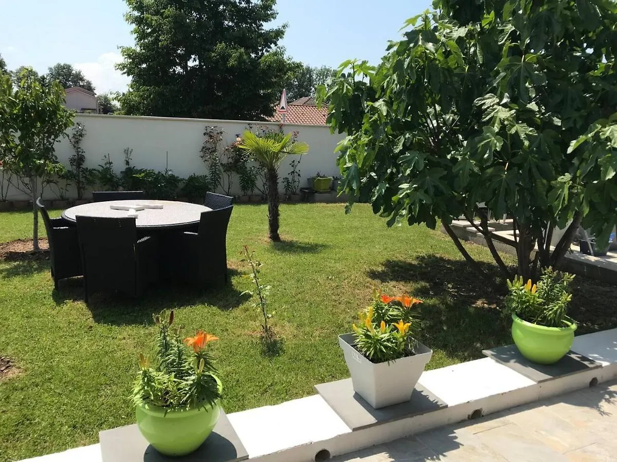 Appartement Studio Detente A 10Mn De La Gare Et Aeroport St Exupery Colombier-Saugnieu